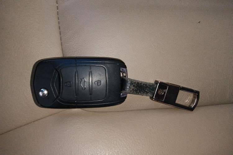 Used Baojun 730 2014 1.5L manual luxury trim 7 seats
