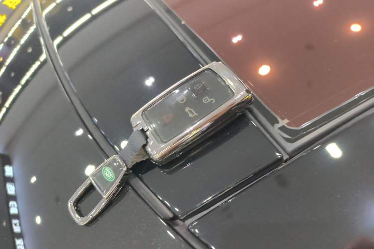 Used Land Rover Range Rover Sport 2024 400PS Dynamic SE
