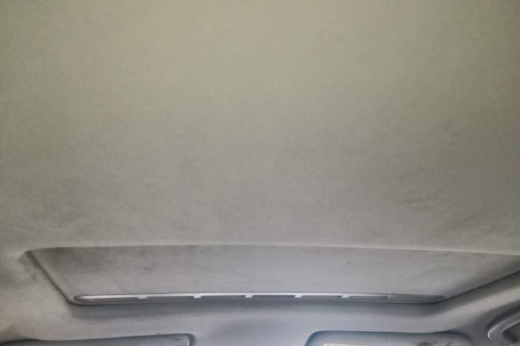 Used Roewe 350 2015 1.5L Manual Luxury Sunroof Edition
