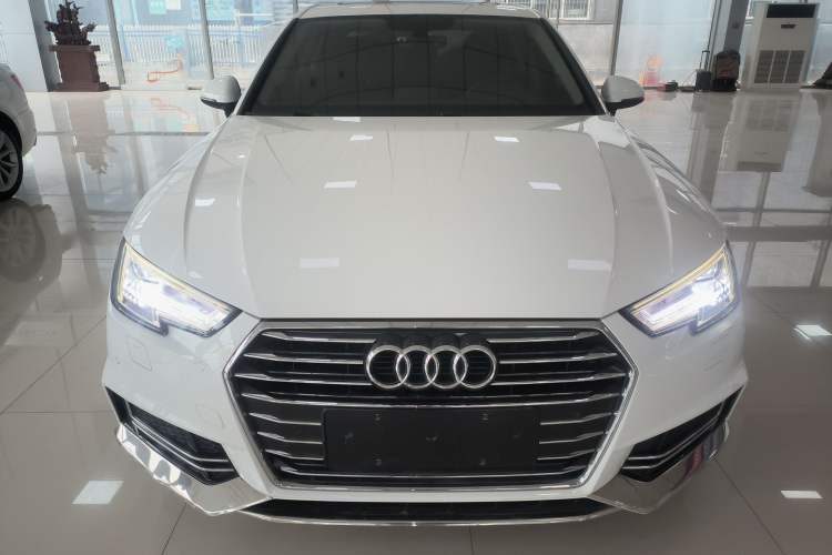 Used Audi A4L 2019 40 TFSI Ambition China VI
