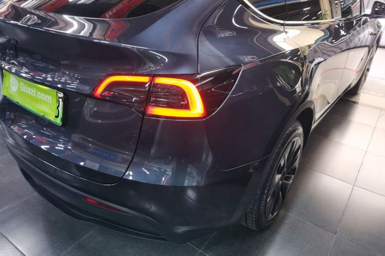 Used Tesla Model Y 2024 Long-Range All-Wheel-Drive Version
