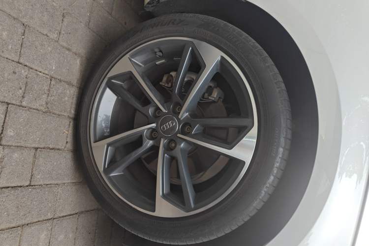 Used Audi A4L 2019 40 TFSI Ambition China VI