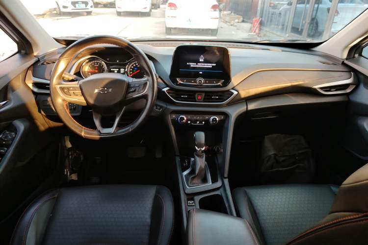 Used Chevrolet Orlando 2019 Redline 530T Automatic Enjoyment Version (5+2 Seating) China VI
