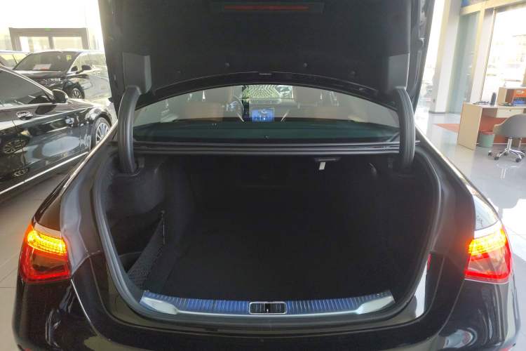 Used Mercedes-Benz S-Class 2023 S 400 L Business Model
