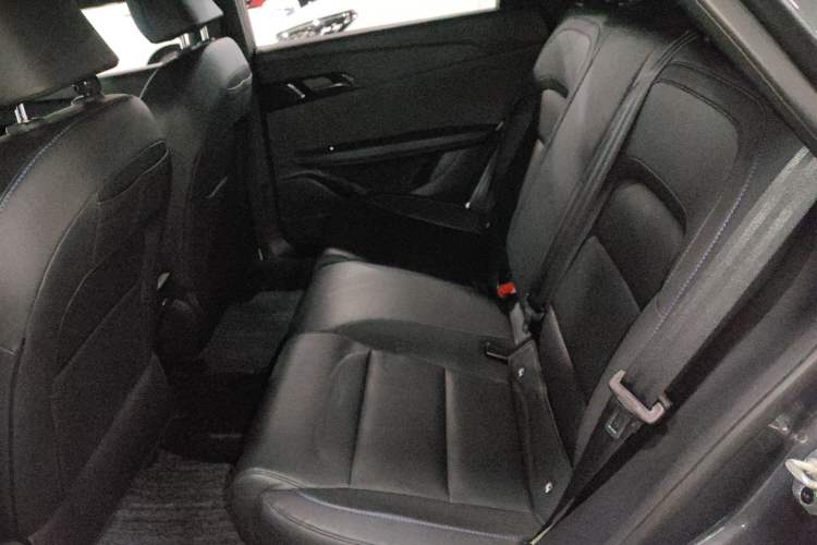 Used MG 4 EV 2022 425 km Luxury Edition
