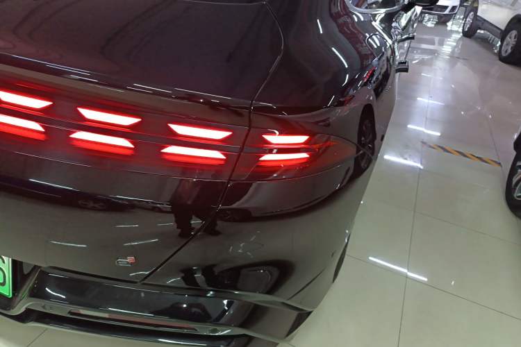 Used Denza Z9 2024 1100 km Four-Wheel Drive Max Version
