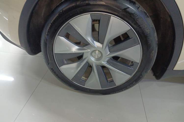 Used Tesla Model Y 2022 Rear-Wheel-Drive Version
