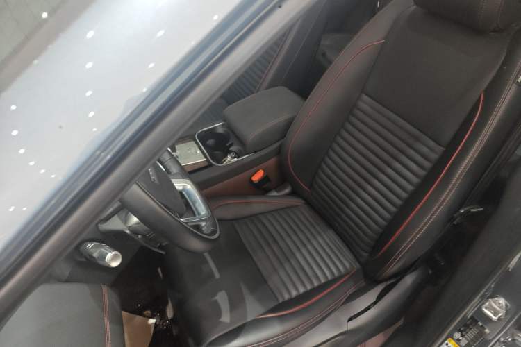 Used Land Rover Discovery Sport 2020 249 PS R-Dynamic Performance Edition
