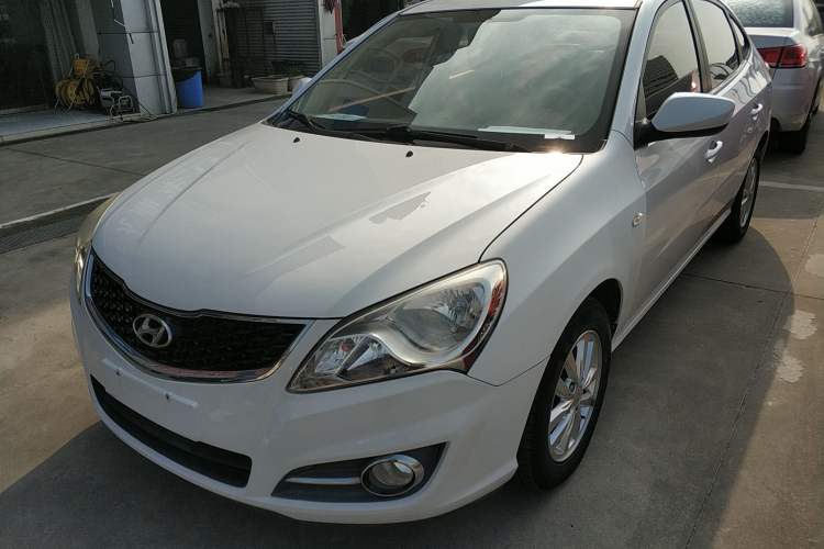 Used Hyundai Celesta 2015 1.6L Automatic Comfort Model
