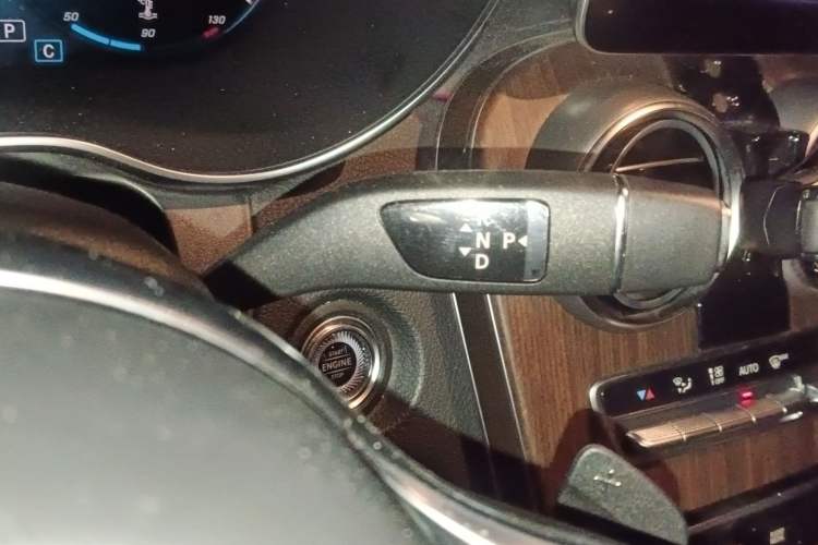 Used Mercedes-Benz GLC 2020 GLC 300 L 4MATIC Luxury Model
