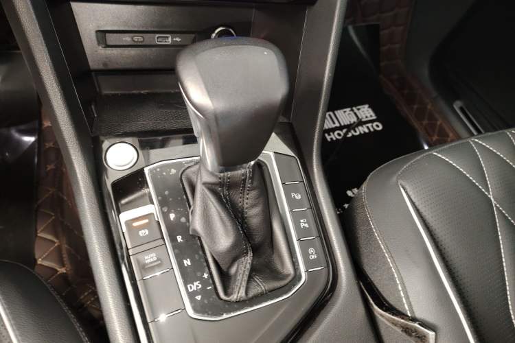 Used Volkswagen Tiguan L 2023 330TSI Automatic Two-Wheel Drive R-Line Enjoyment Edition
