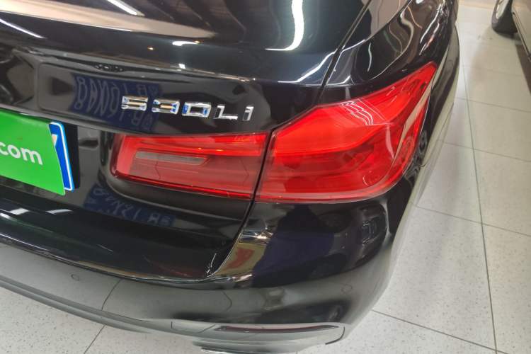 Used BMW 5 Series 2019 530Li Leading Model M Sport Package
