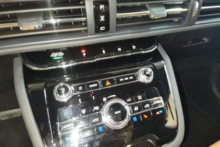 Used Lincoln Corsair 2020 2.0T Two-Wheel Drive Luxury Edition
