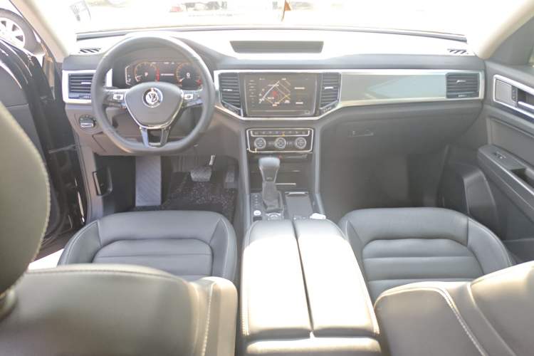 Used Volkswagen Teramont 2020 Revised Version 530 V6 Four-Wheel Drive Luxury Edition
