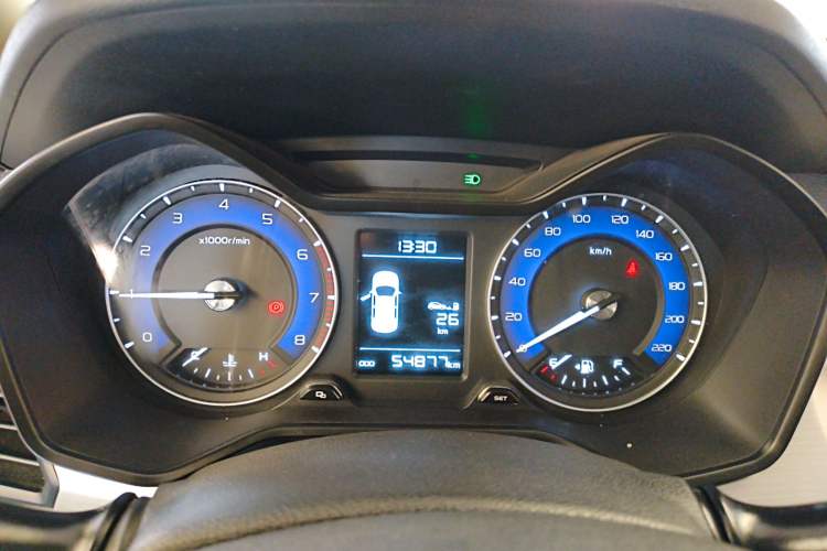 Used Geely Auto Vision X3 2019 Upgraded Model 1.5L Manual Elite Version
