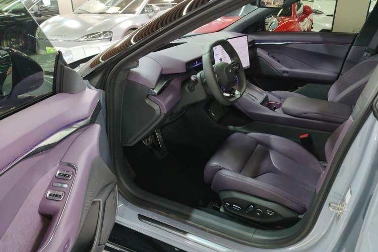 Used XPeng P7 2025 Model—702 Long Range Ultra
