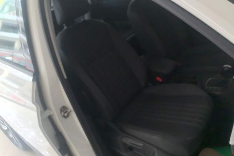 Used Volkswagen Tiguan L 2022 330TSI Automatic Two-Wheel Drive Comfort Edition
