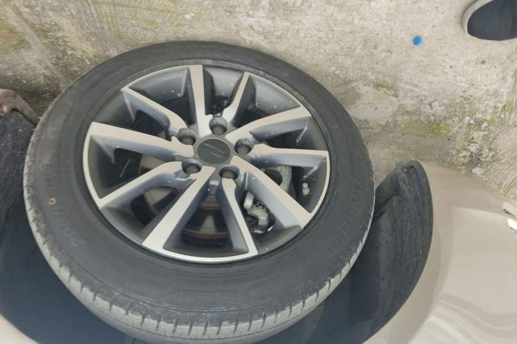 Used Geely Auto Emgrand 2020 1.5L Manual Upward Edition
