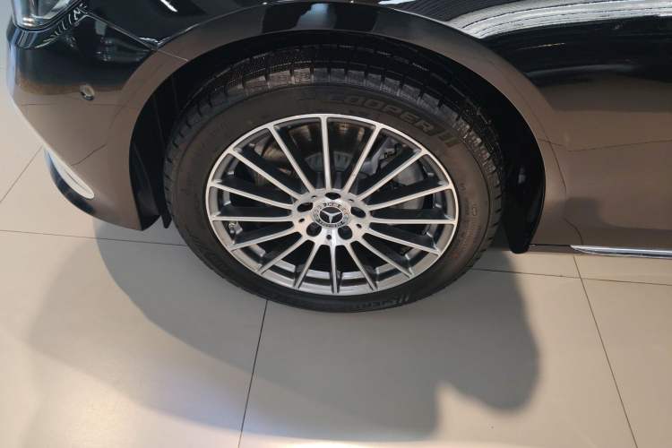 Used Mercedes-Benz E-Class 2023 E 260 L