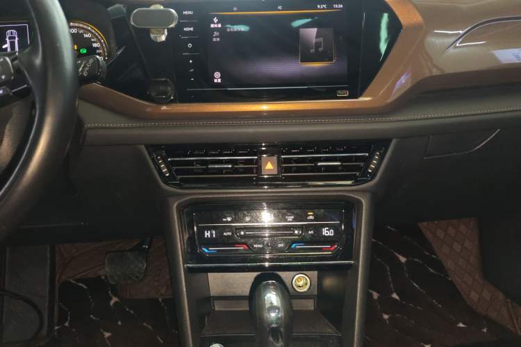 Used Volkswagen Tharu 2021 280TSI Two-Wheel Drive Comfort Edition