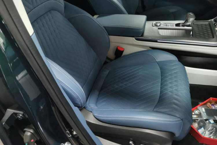 Used  Lingyun 2021 400T Four-Wheel Drive Star Prestige Edition