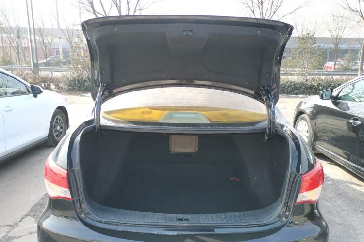 Used Nissan Sylphy 2016 Classic 1.6XE Manual Leading Edition
