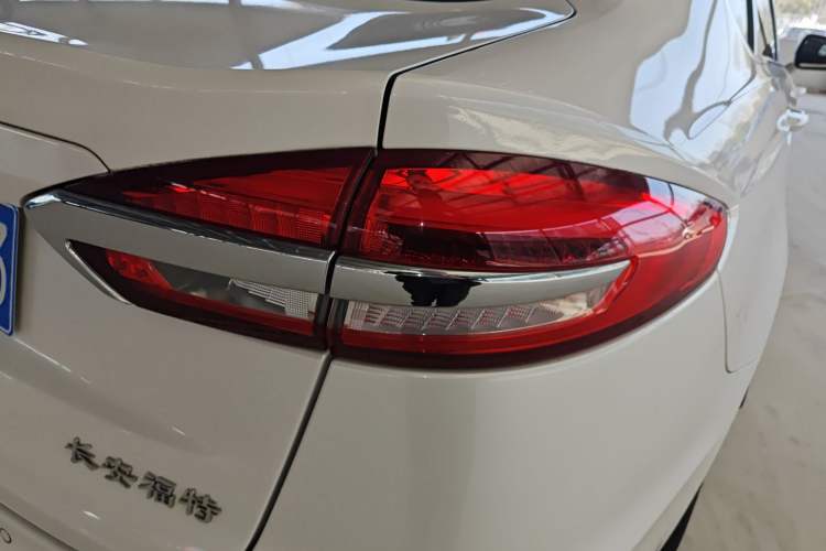 Used Ford Mondeo 2020 EcoBoost 180 Stylish Model
