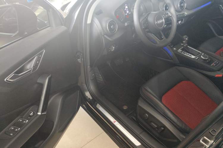 Used Audi Q2L 2021 35 TFSI Fashion Dynamic Model
