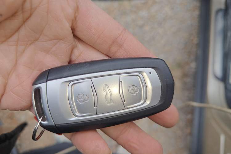 Used Geely Auto Emgrand X7 Sport 2016 2.0L Manual ZhiShang Version