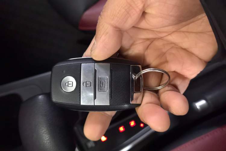 Used Kia KX Cross 2019 1.6L Automatic Dynamic Sunroof Version China VI