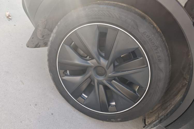 Used Tesla Model Y 2023 Rear-Wheel-Drive Version