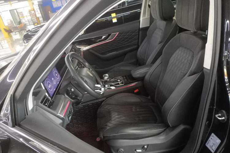 Used Hongqi HS5 2022 Facelifted Version 2.0T Smart Connect Flagship All-Wheel-Drive Edition