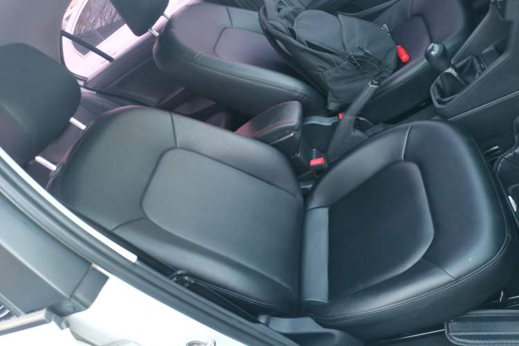 Used Volkswagen Jetta 2017 1.5L Manual Fashion Edition
