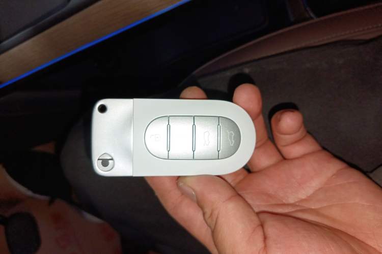 Used  #5 2024 Long-Range Journey Luxury Edition
