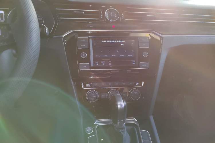 Used Volkswagen Magotan 2018 Facelift 330TSI DSG Luxury Model
