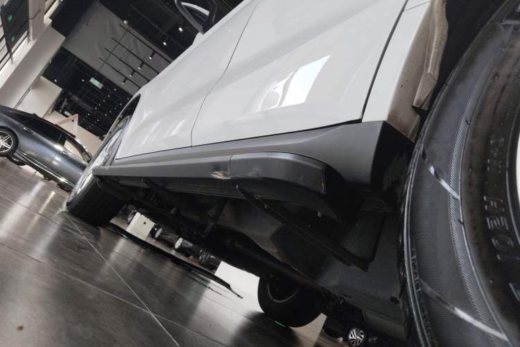 Used Haval M6 2023 PLUS 1.5T DCT Elite Smart Connectivity Model
