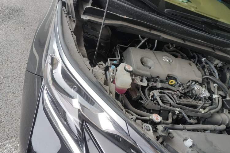 Used Toyota Sienna 2021 2.5L Hybrid Premium Edition
