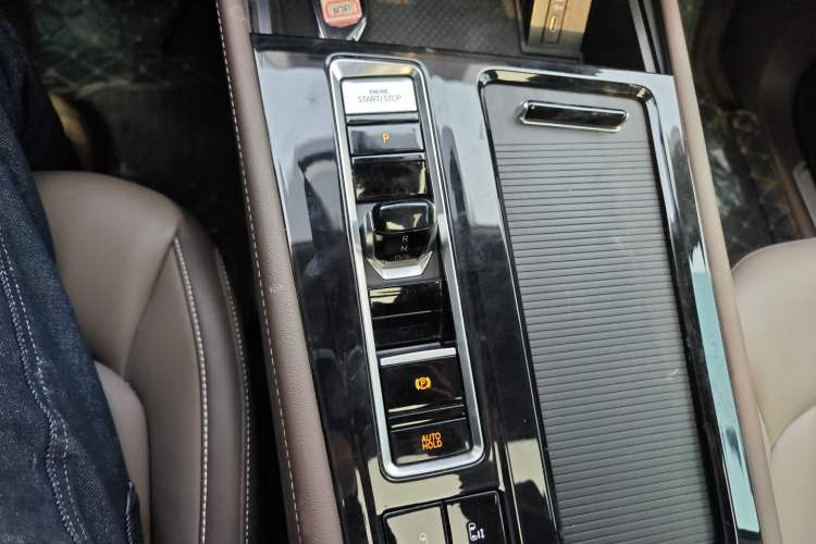 Used Volkswagen Viloran 2024 330TSI Luxury Edition