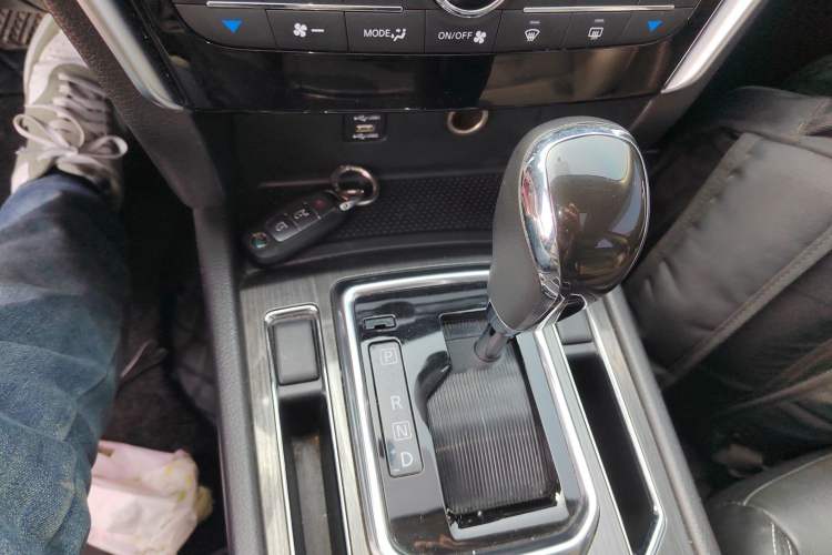 Used Venucia T90 2017 2.0L CVT Smart Edition
