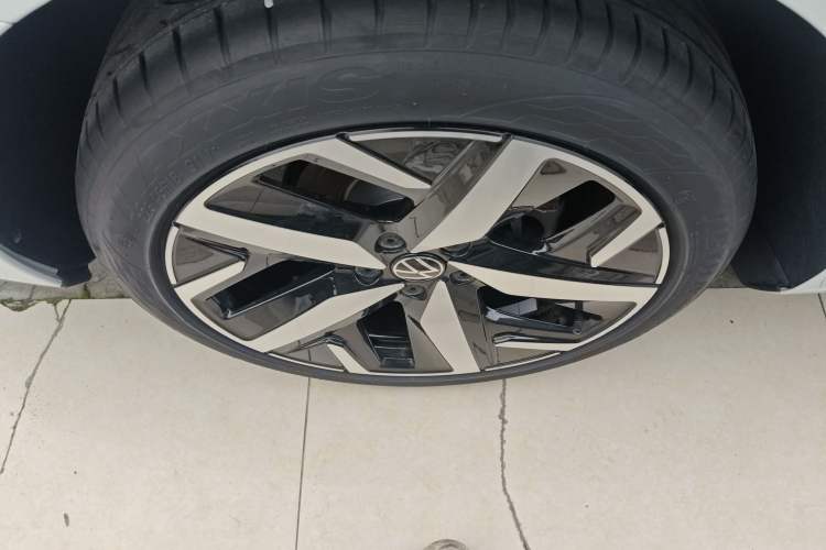 Used Volkswagen Lamando 2024 Lavida L 280TSI DSG Cool & Spicy Edition