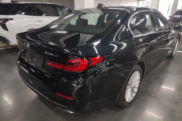 Used BMW 5 Series 2022 Second Facelift 525Li Luxury Package
