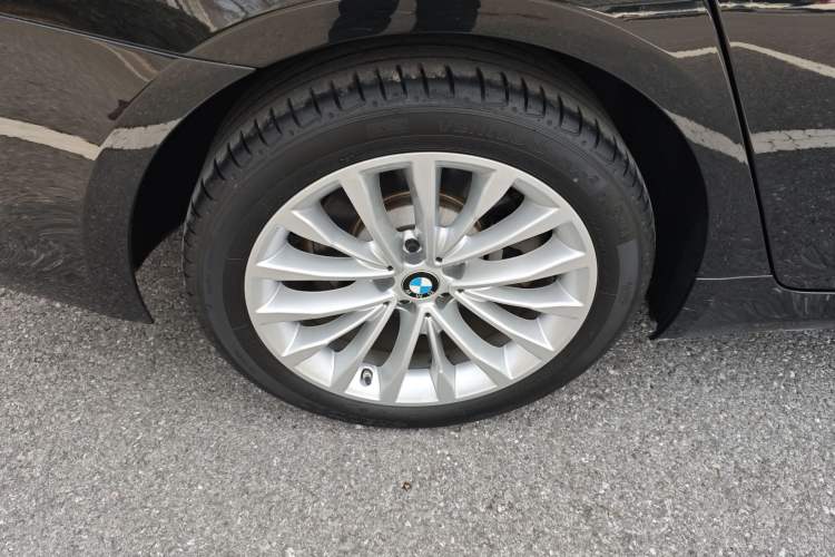 Used BMW 5 Series 2022 Restyled 525Li Luxury Package
