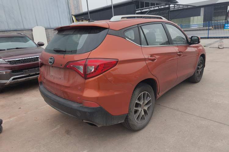Used BYD Song 2016 1.5TI Manual Luxury Model
