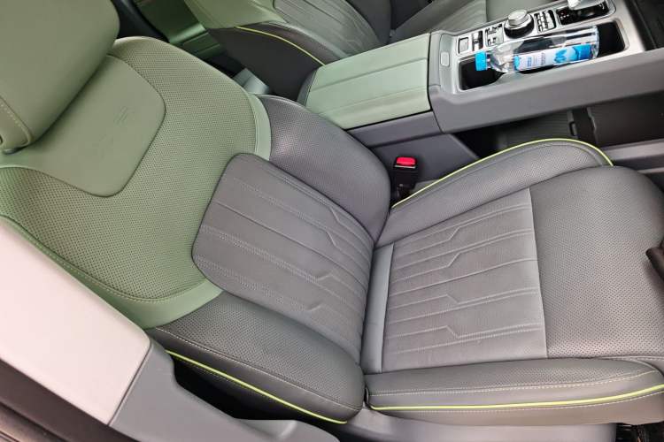 Used  BJ40 Electric Drive 2025 Standard Edition
