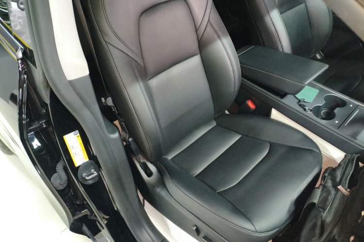 Used Tesla Model Y 2023 Rear-Wheel-Drive Version