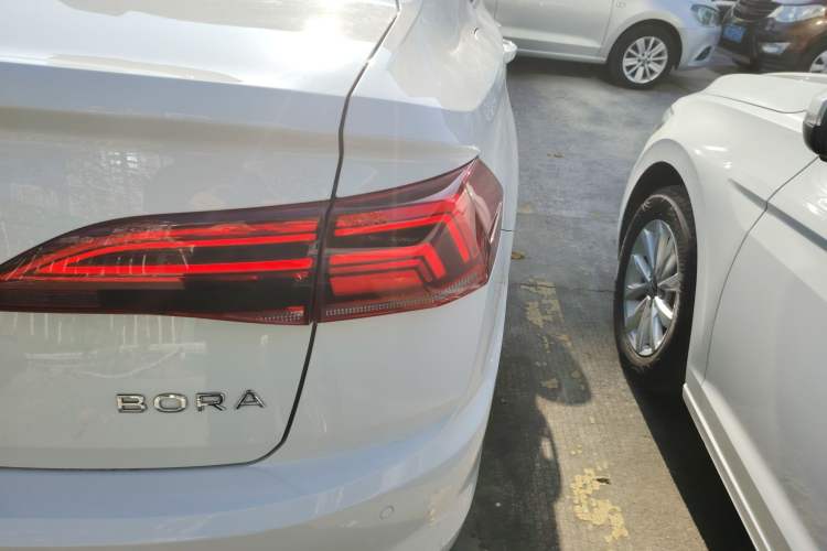 Used Volkswagen Bora 2021 1.5L Automatic Fashionable Smart Connectivity Version
