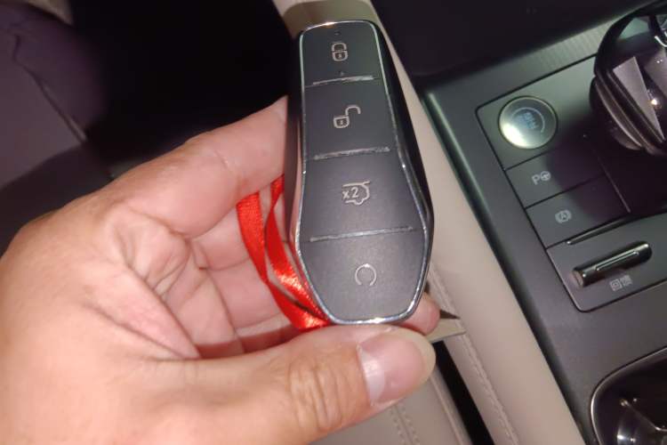 Used BYD Song L EV 2025 662 km Advanced Intelligent Driving Version
