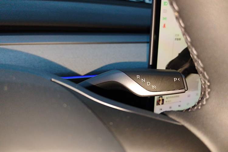 Used Tesla Model Y 2024 Rear-Wheel-Drive Version
