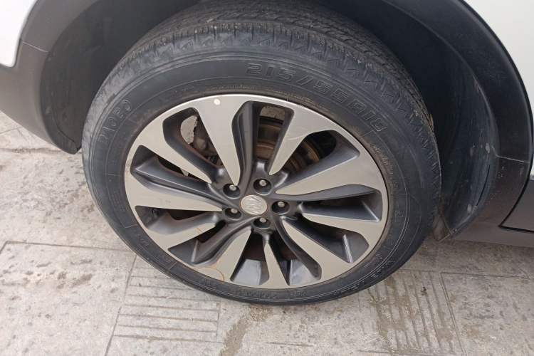 Used Buick Encore 2016 18T Automatic Two-Wheel Drive Urban Elite Model
