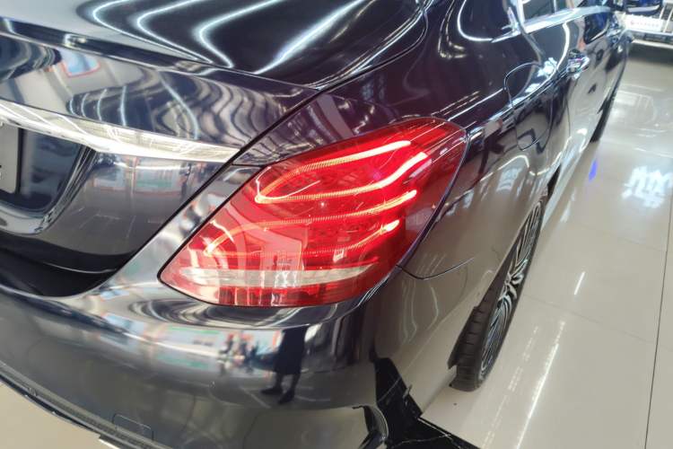 Used Mercedes-Benz C-Class 2017 Facelift C 200 L Sport Edition